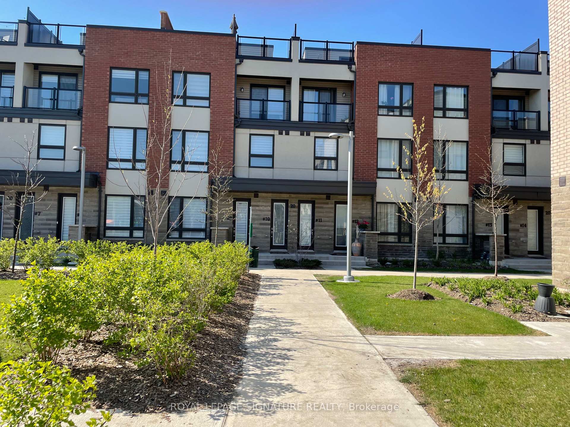 20 WoodStream Drive 11, Toronto, ON M9W 0G1