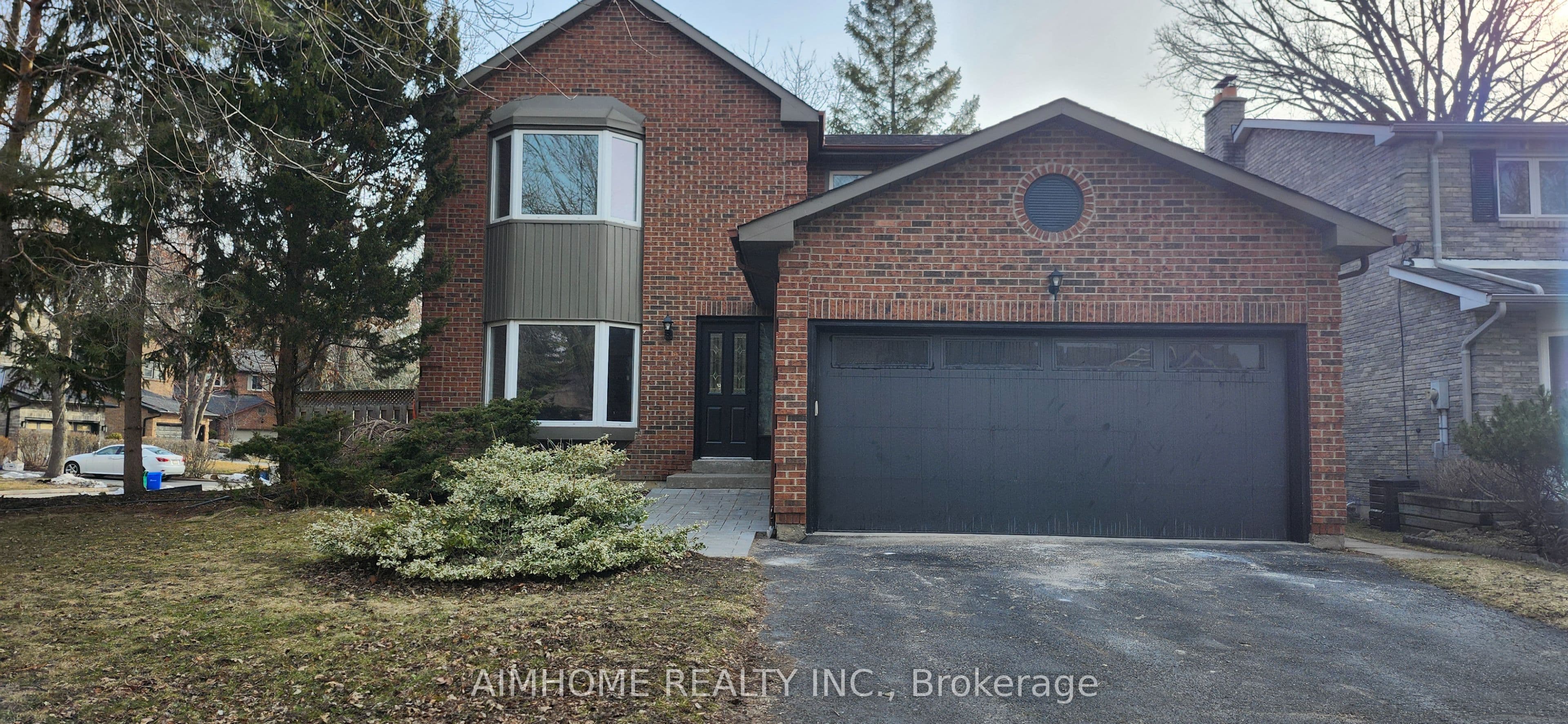 31 Spanhouse Crescent, Markham - Detached