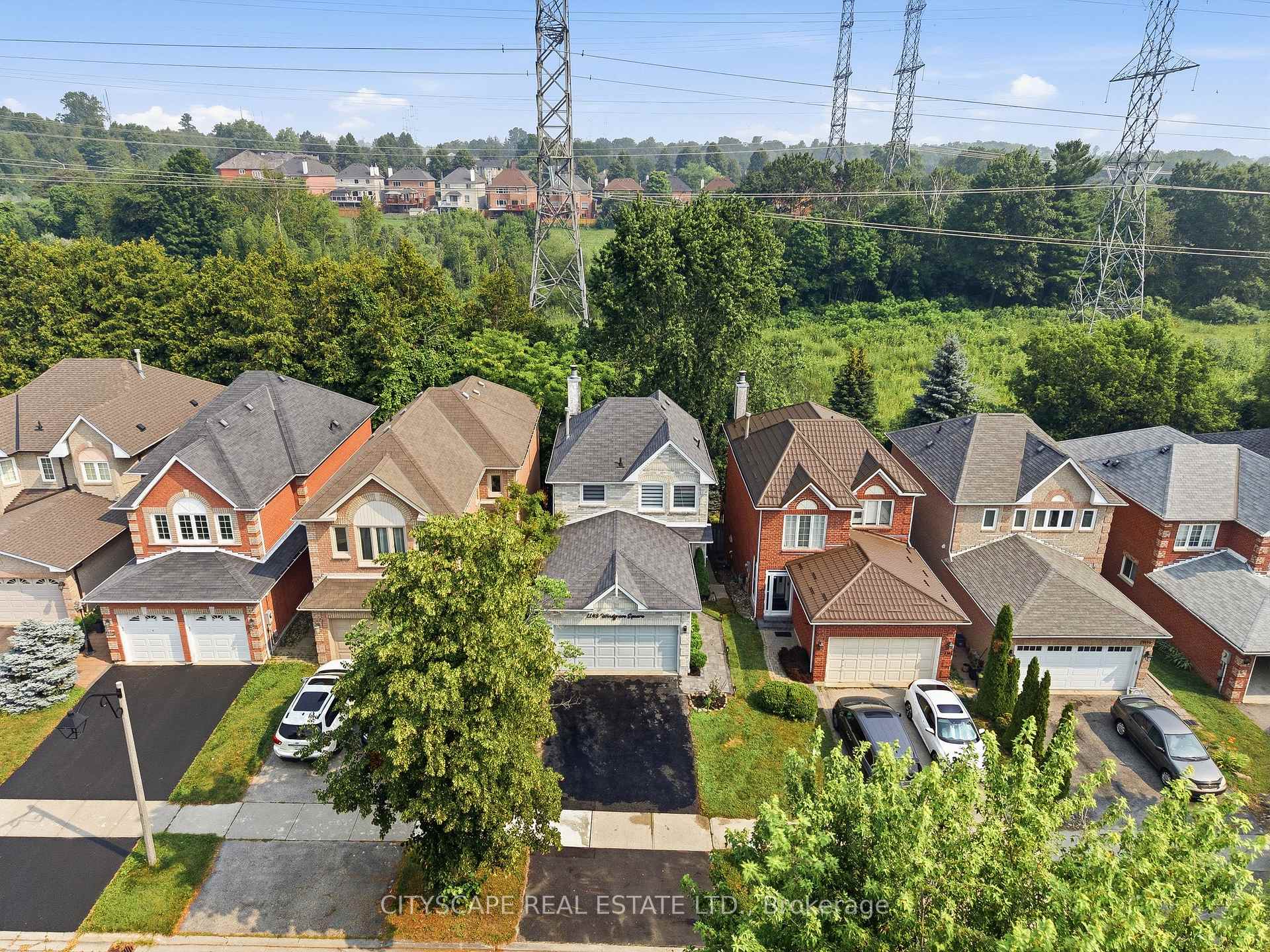 1143 Windgrove Square, Pickering, ON L1X 2S5