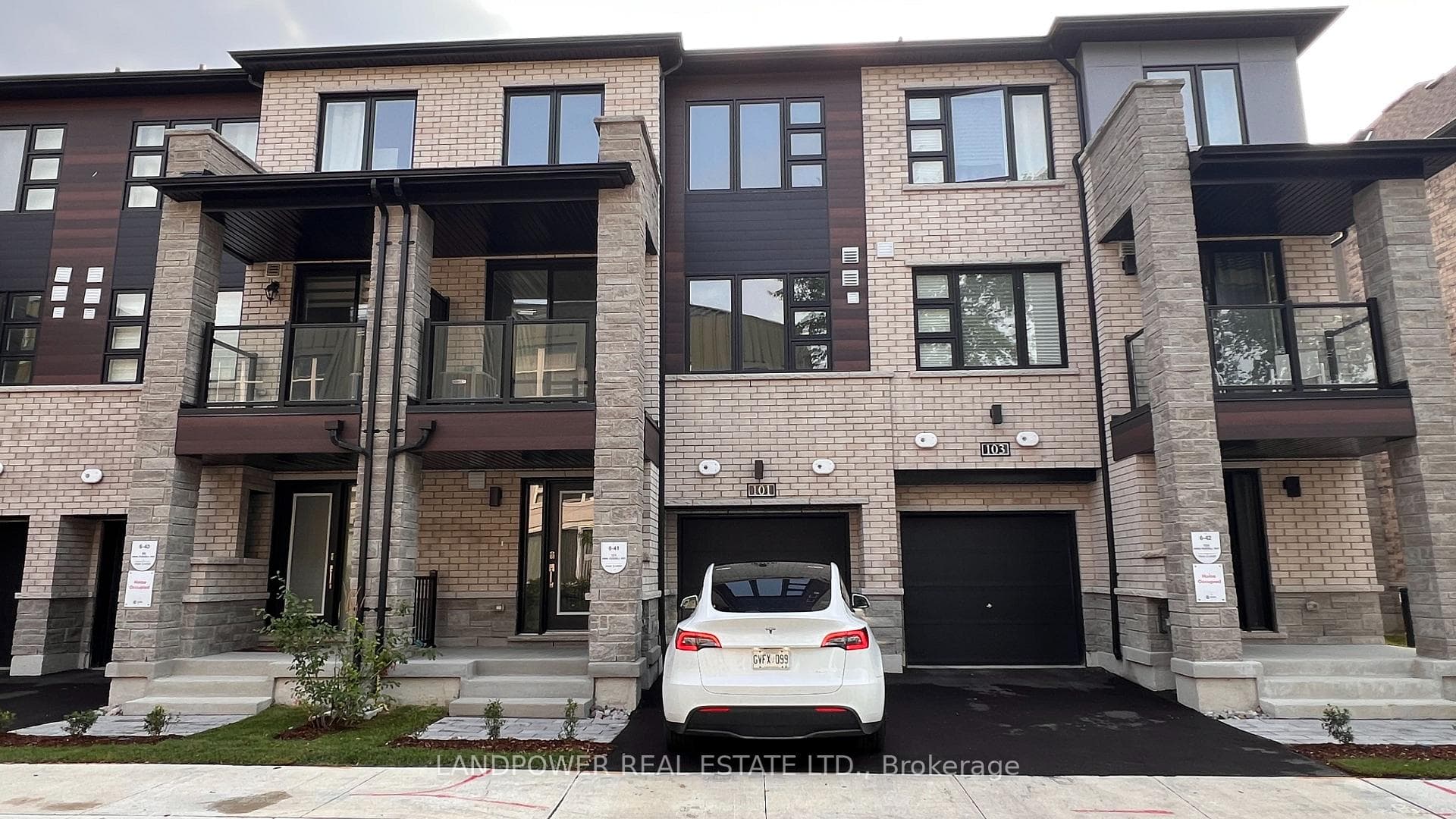 101 Anna Russell Way, Markham, ON L3R 3X3