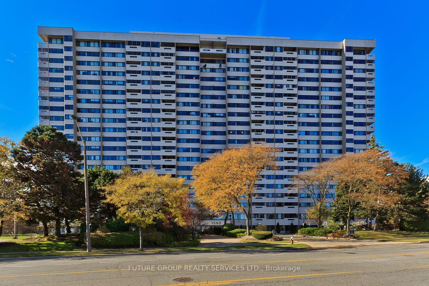 1580 Mississauga Valley Boulevard 1604, Mississauga, ON L5A 3T8