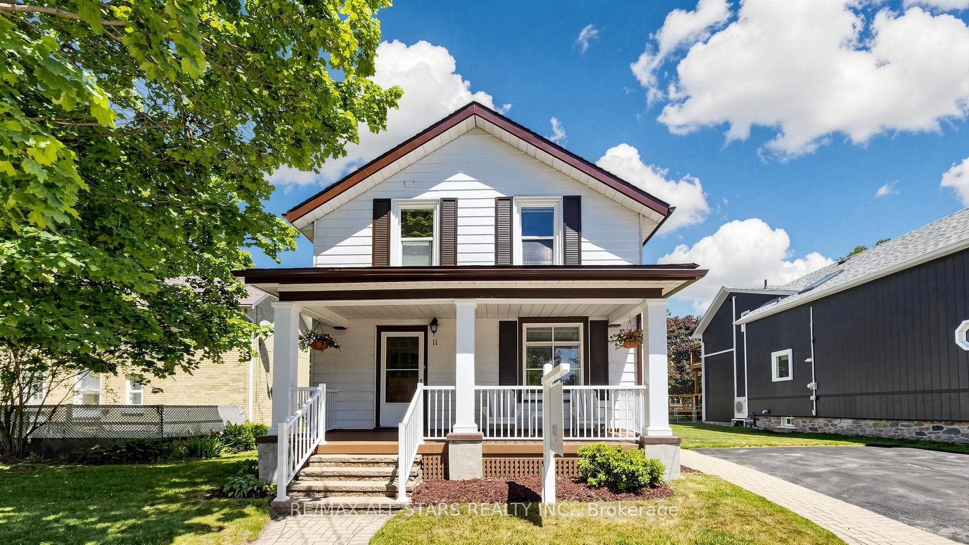 11 Marietta Street, Uxbridge, ON L9P 1K7