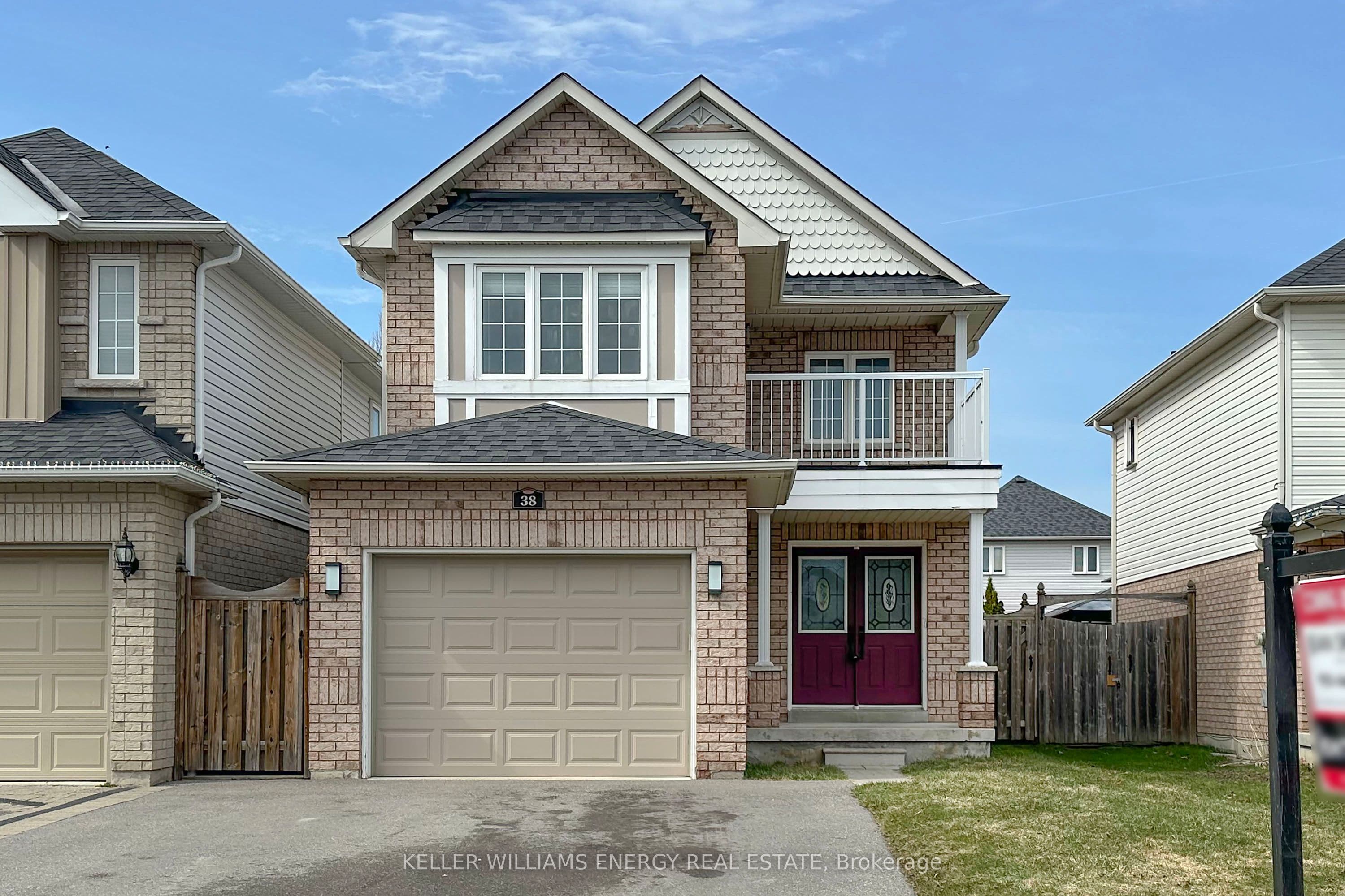 38 Hutton Place, Clarington - Link