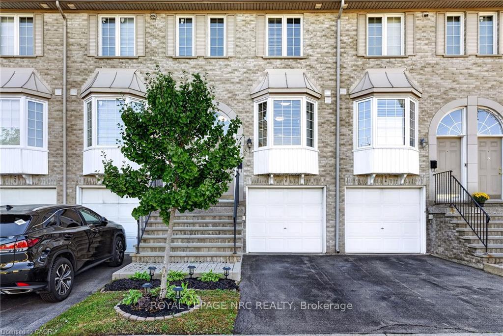 3480 Upper Middle Road 3, Burlington, ON L7M 4R8