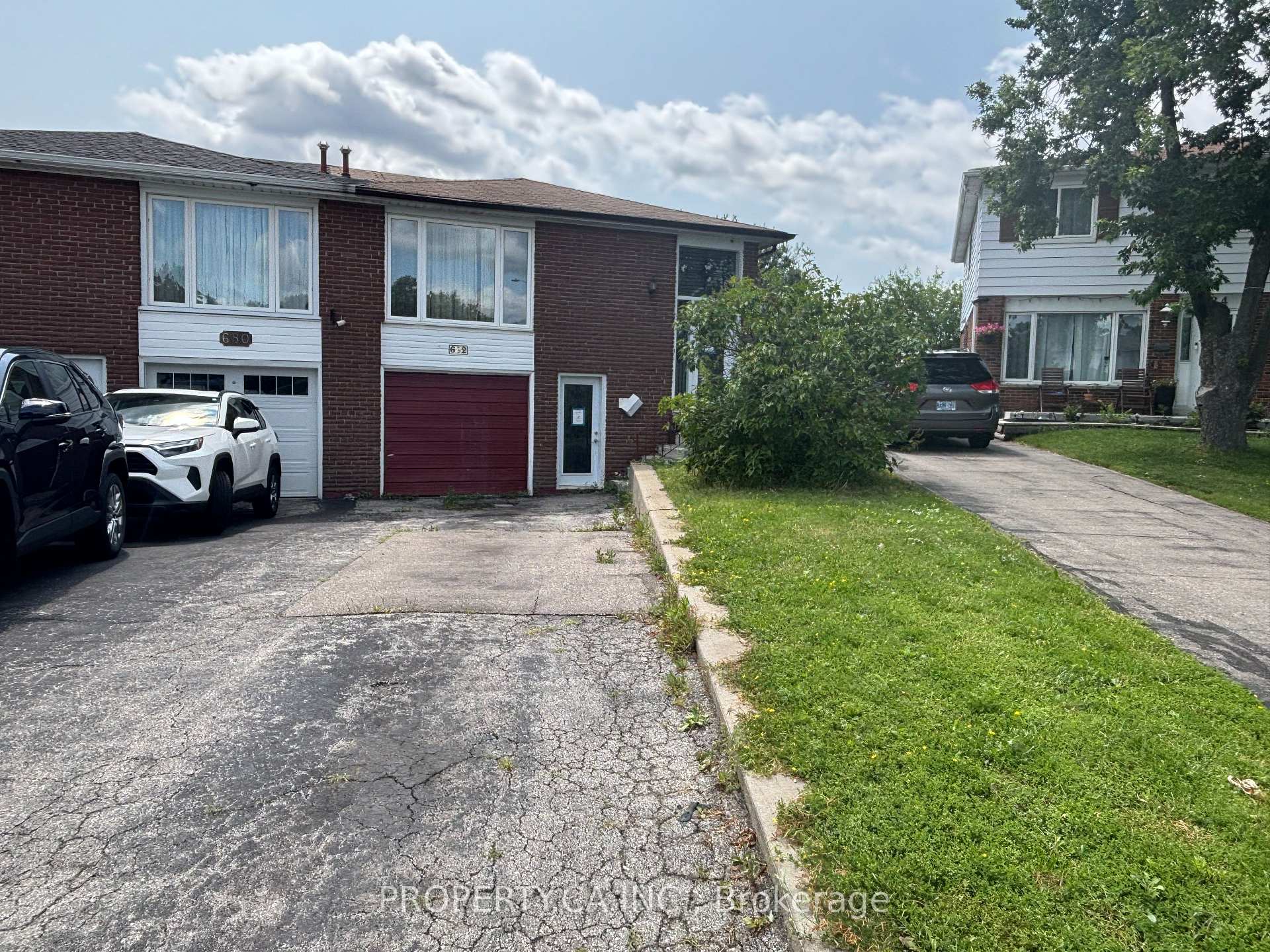 682 Eaglemount Crescent, Mississauga, ON L5C 1N9