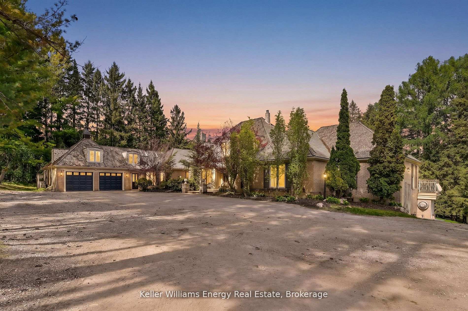 7925 Cedarbrook Trail, Whitby, ON L1M 1L9