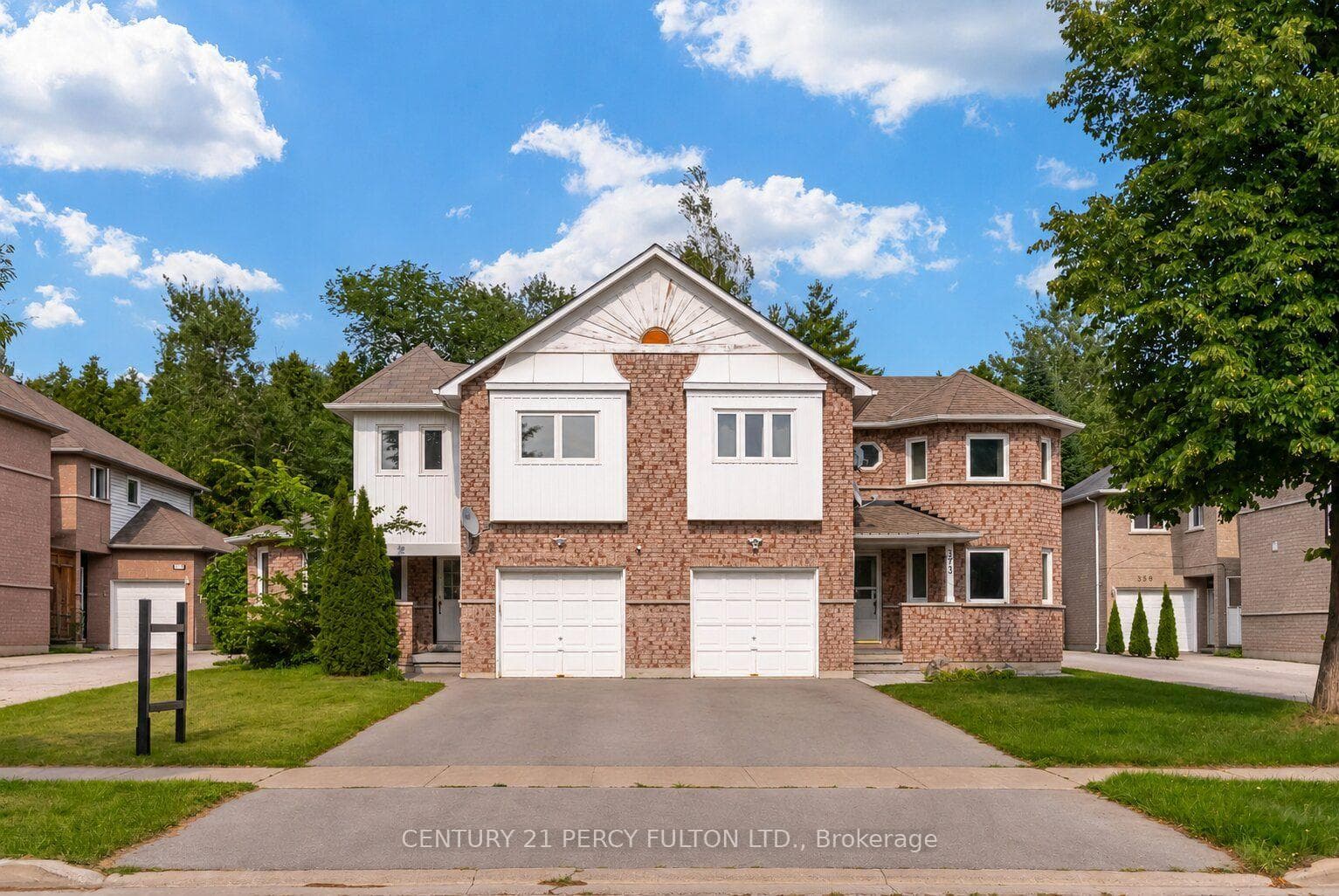 375 Chickadee Court, Pickering, ON L1V 6Y4