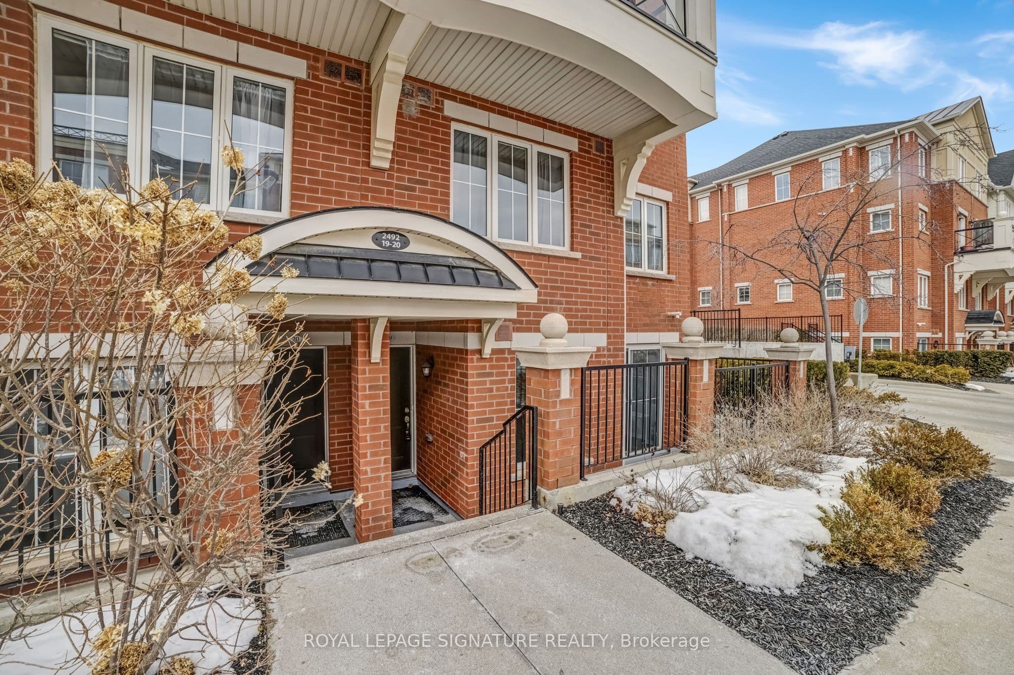 2492 Post Road, Oakville, ON, 1015 - RO River Oaks