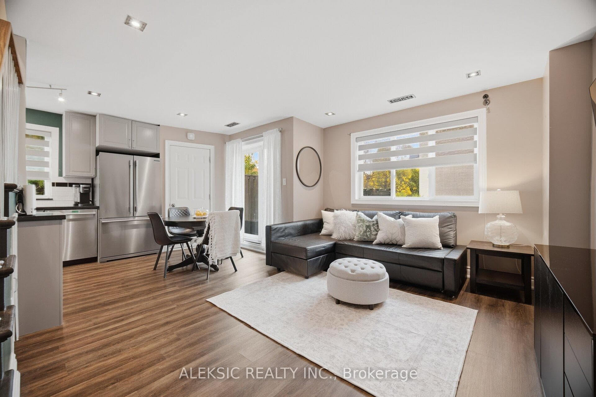 2001 Bonnymede Drive 35, Mississauga, ON L5J 4H8