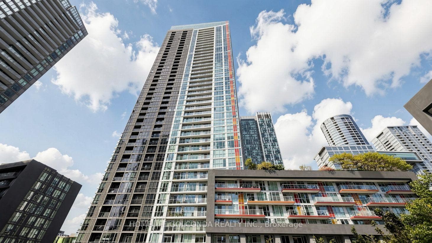 85 Queens Wharf Road 1512, Toronto, ON M5V 0J9