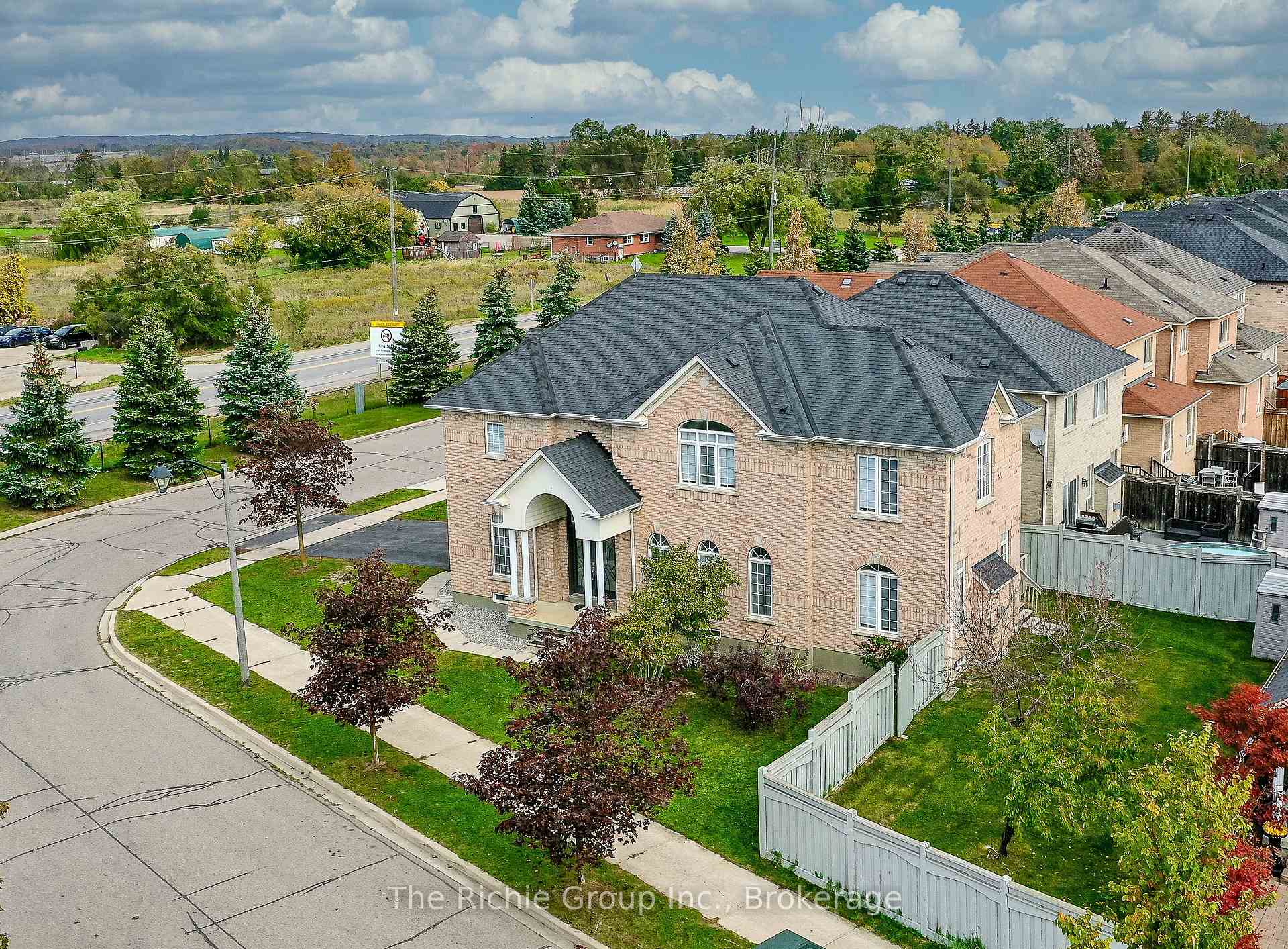 59 Tarquini Crescent, Caledon, ON L7E 2Z5