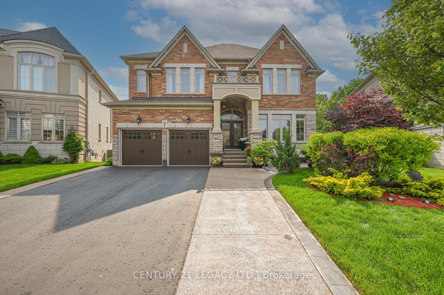 34 Cannington Crescent, Brampton, ON L6X 2Y5