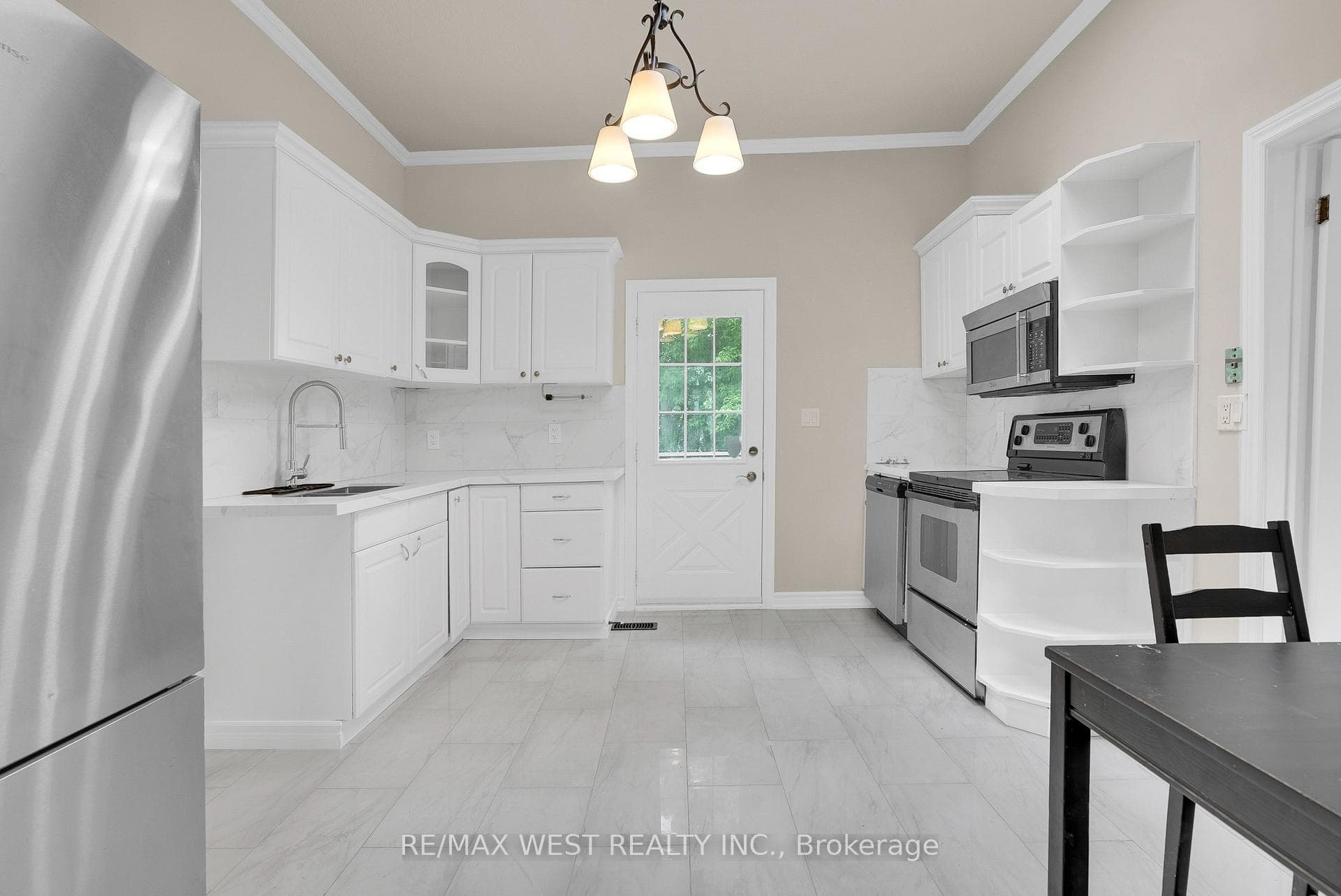 19015 Dufferin Street, King, ON L3Y 4V9