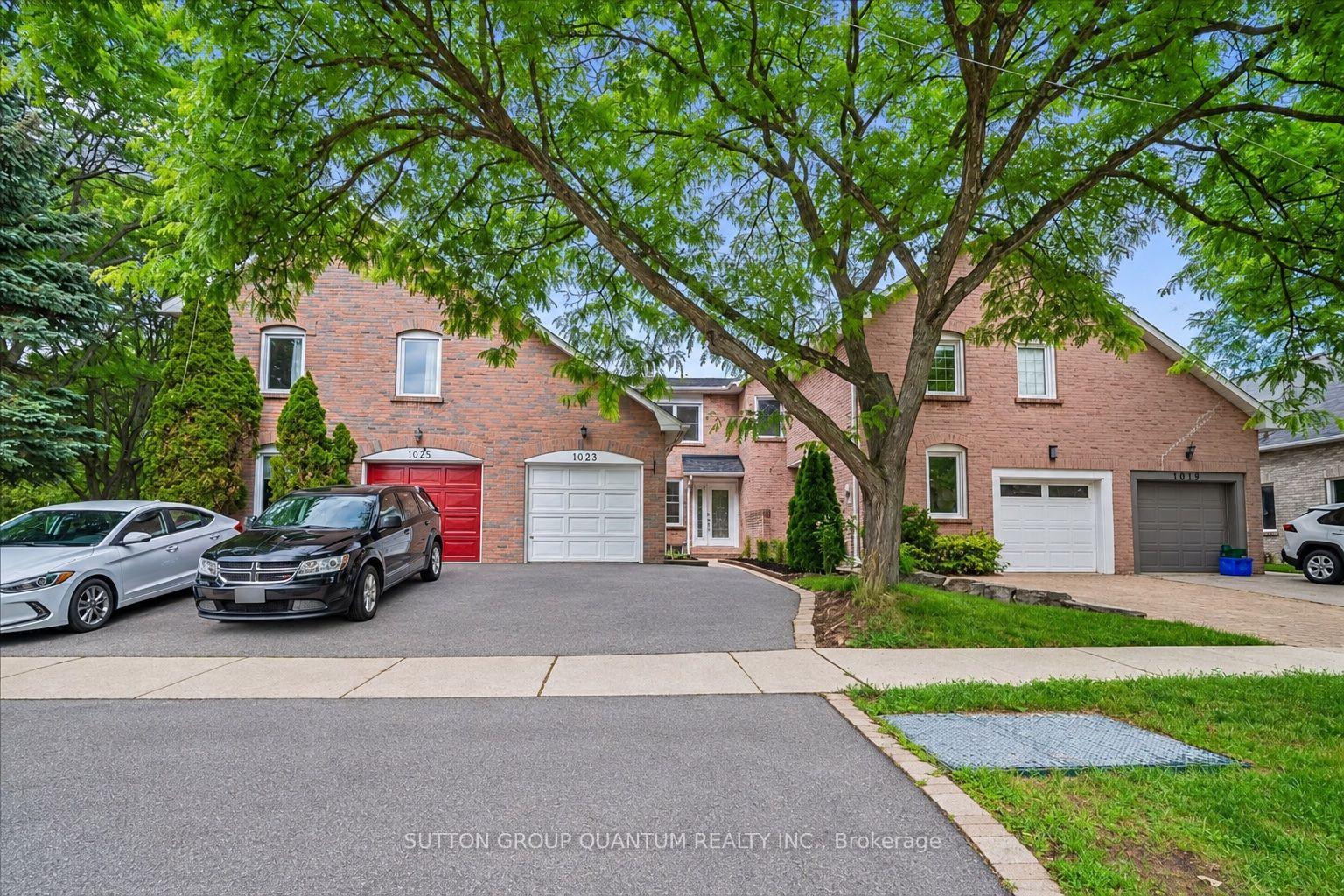 1023 Runnymead Crescent, Oakville, ON L6M 1C5