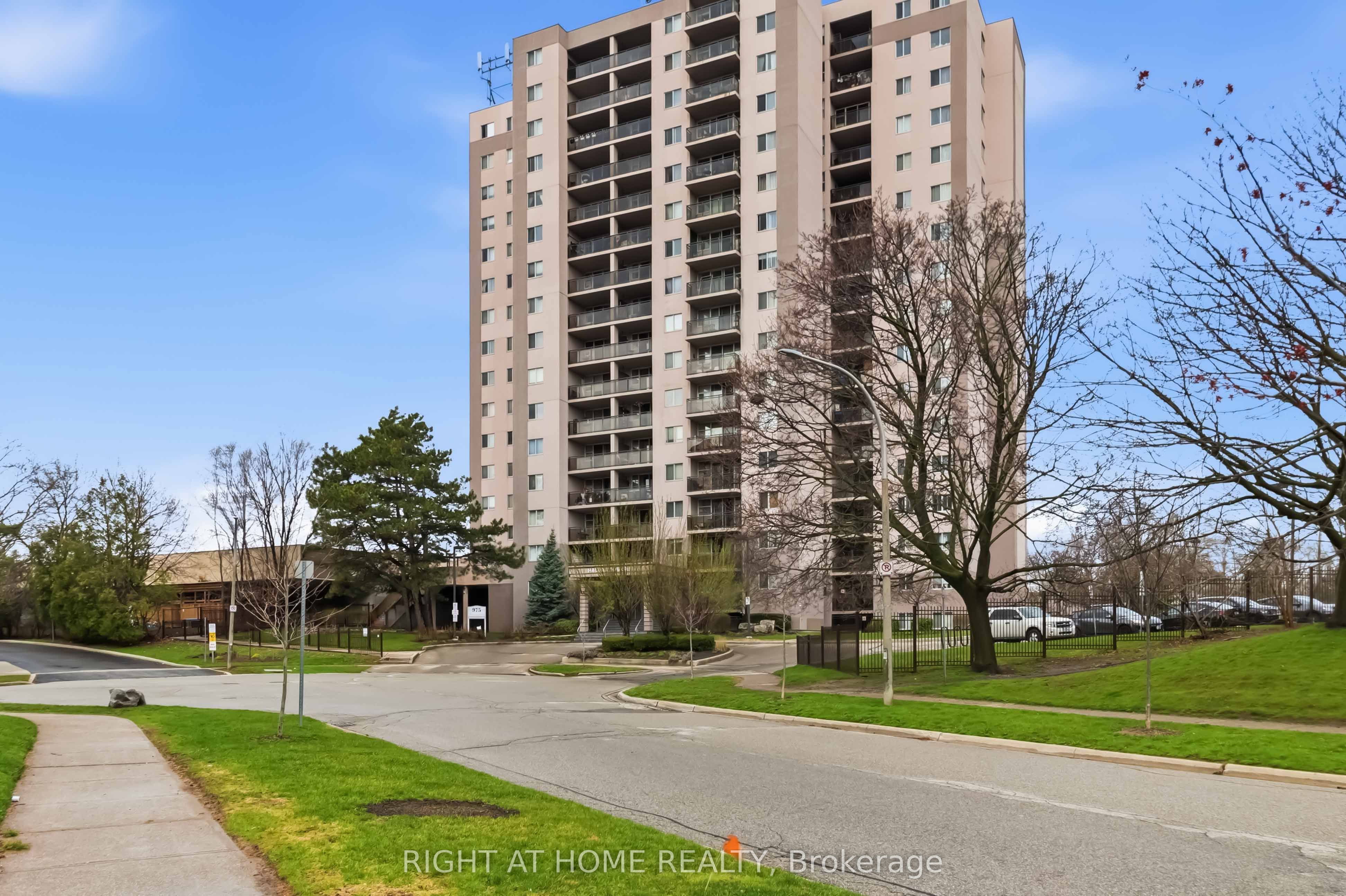 975 Warwick Court, Burlington, ON, LaSalle