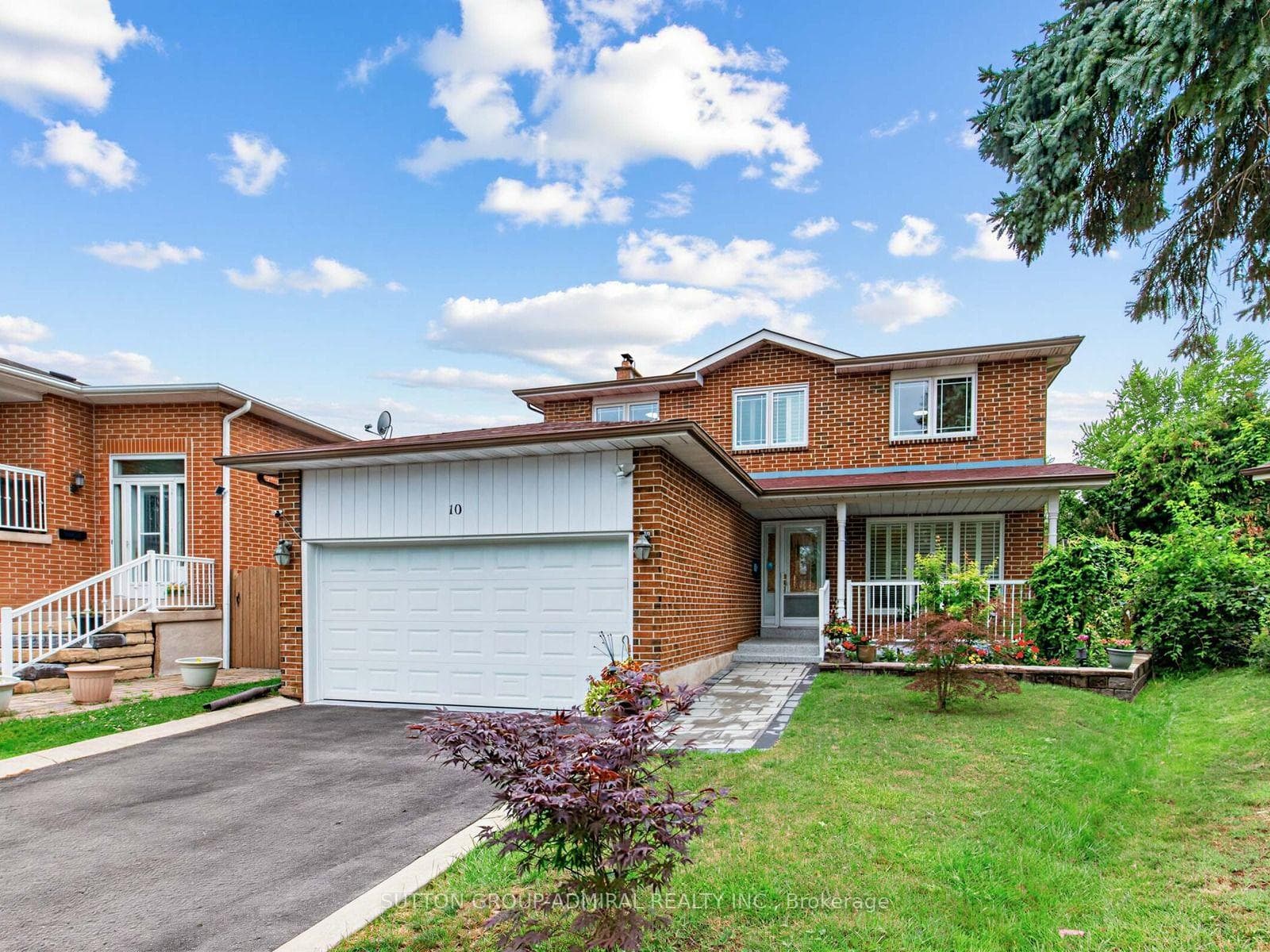 10 Torino Place N, Vaughan, ON L4K 2L4