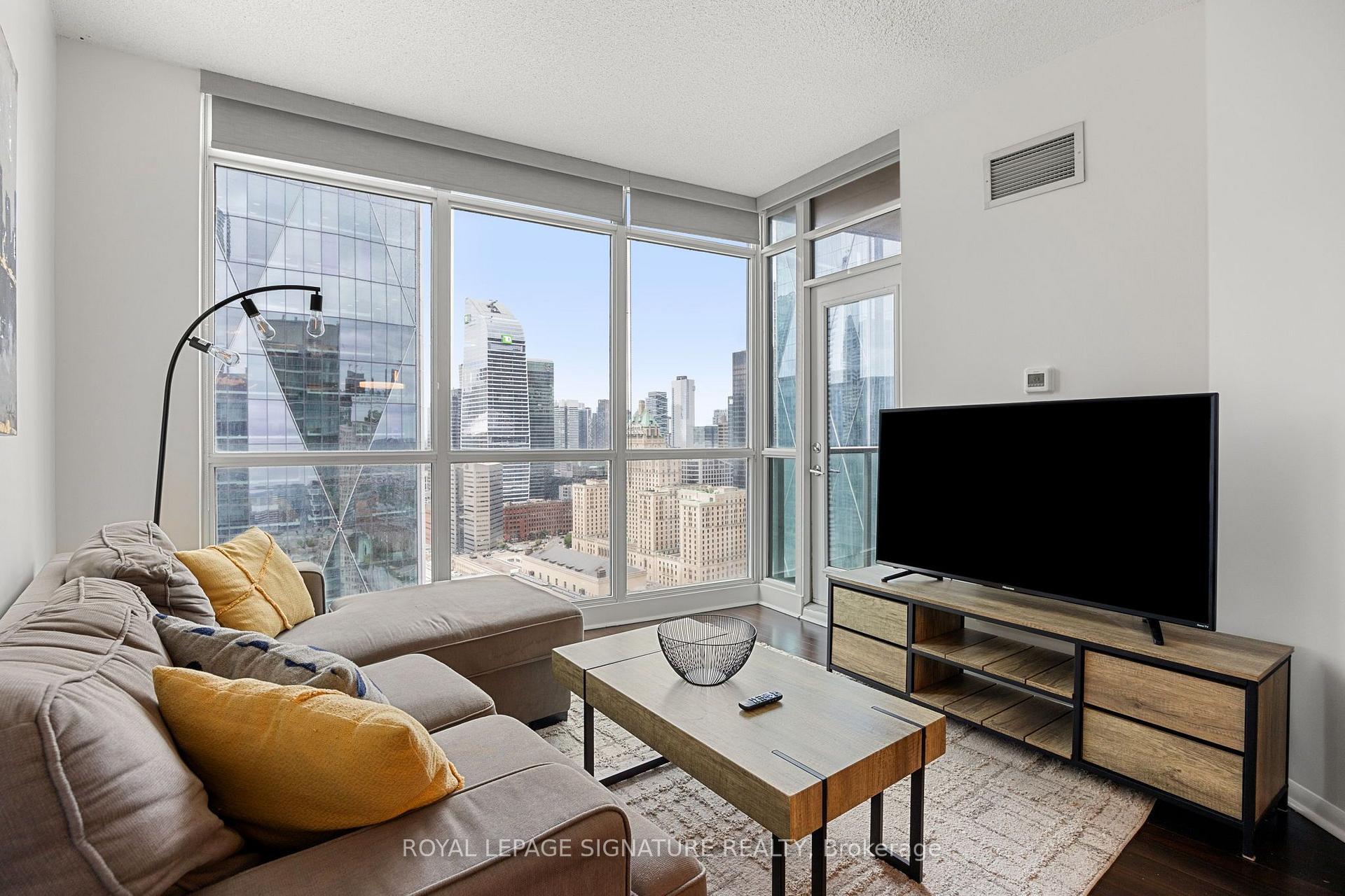 18 Yonge Street 3602, Toronto, ON M5E 1Z8