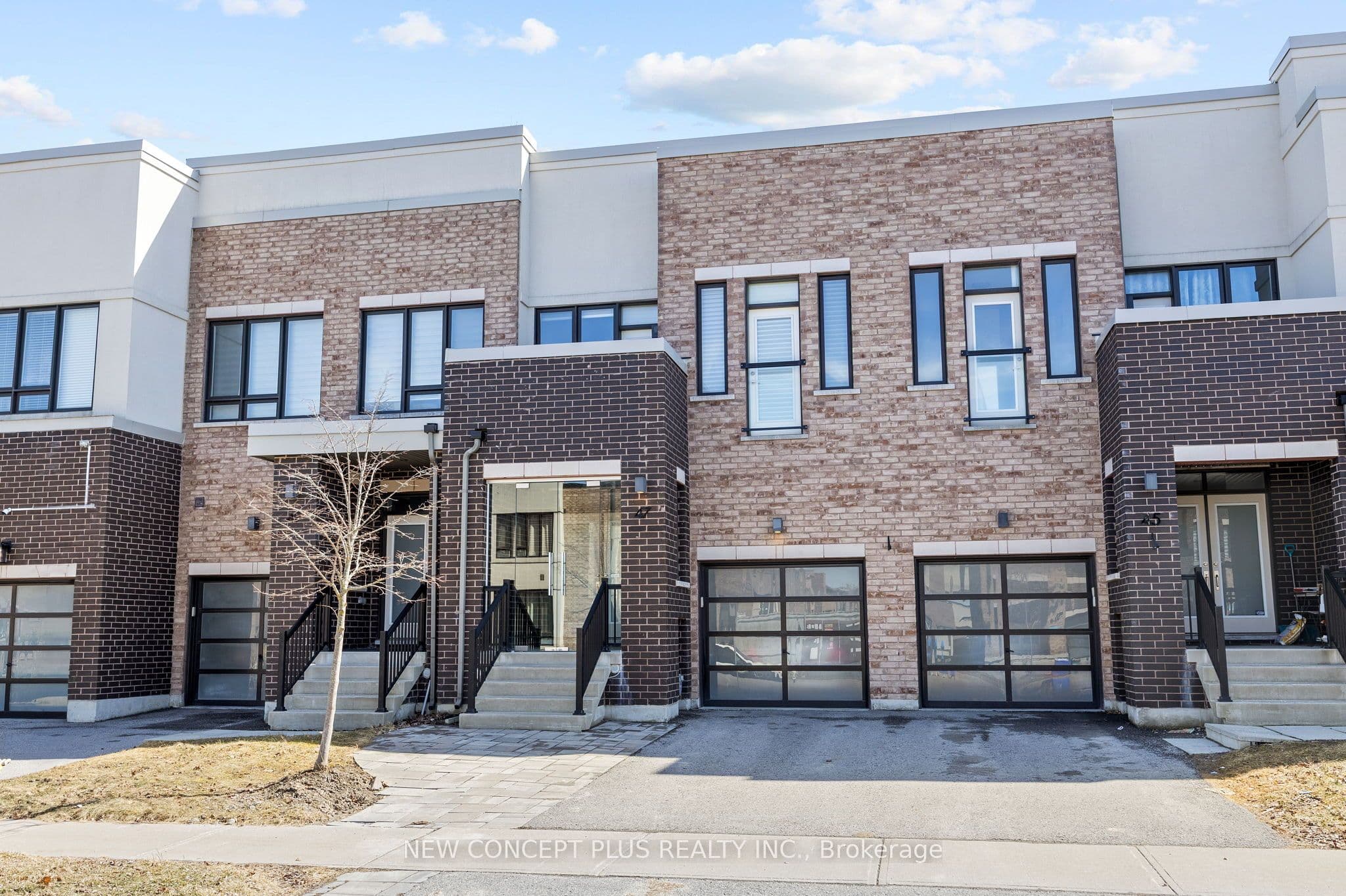 47 Dariole Drive, Richmond Hill - Att/Row/Townhouse