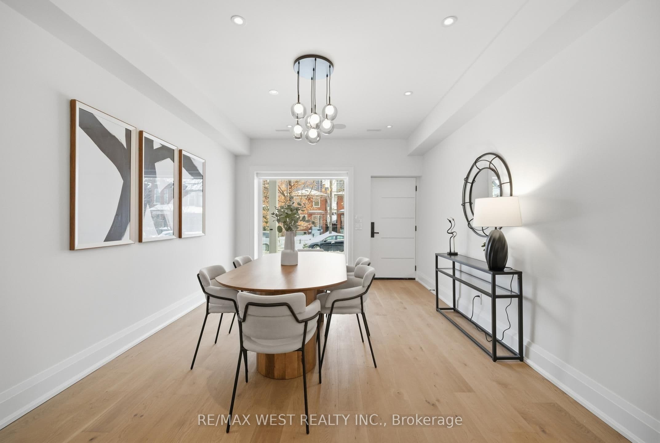 390 St Clarens Avenue, Toronto C01 - Detached