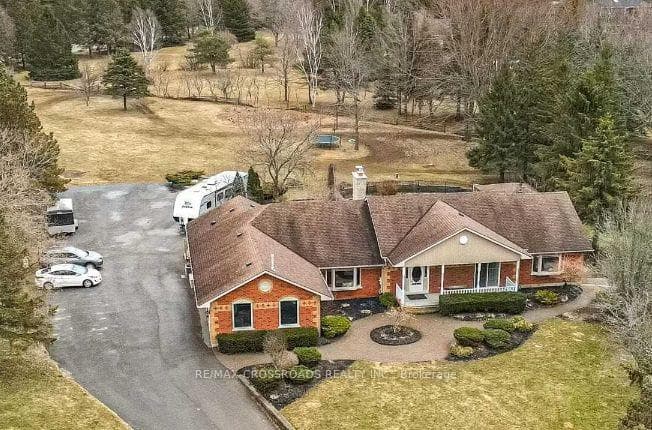 5 Buttery Court, Clarington, ON L1C 4H7