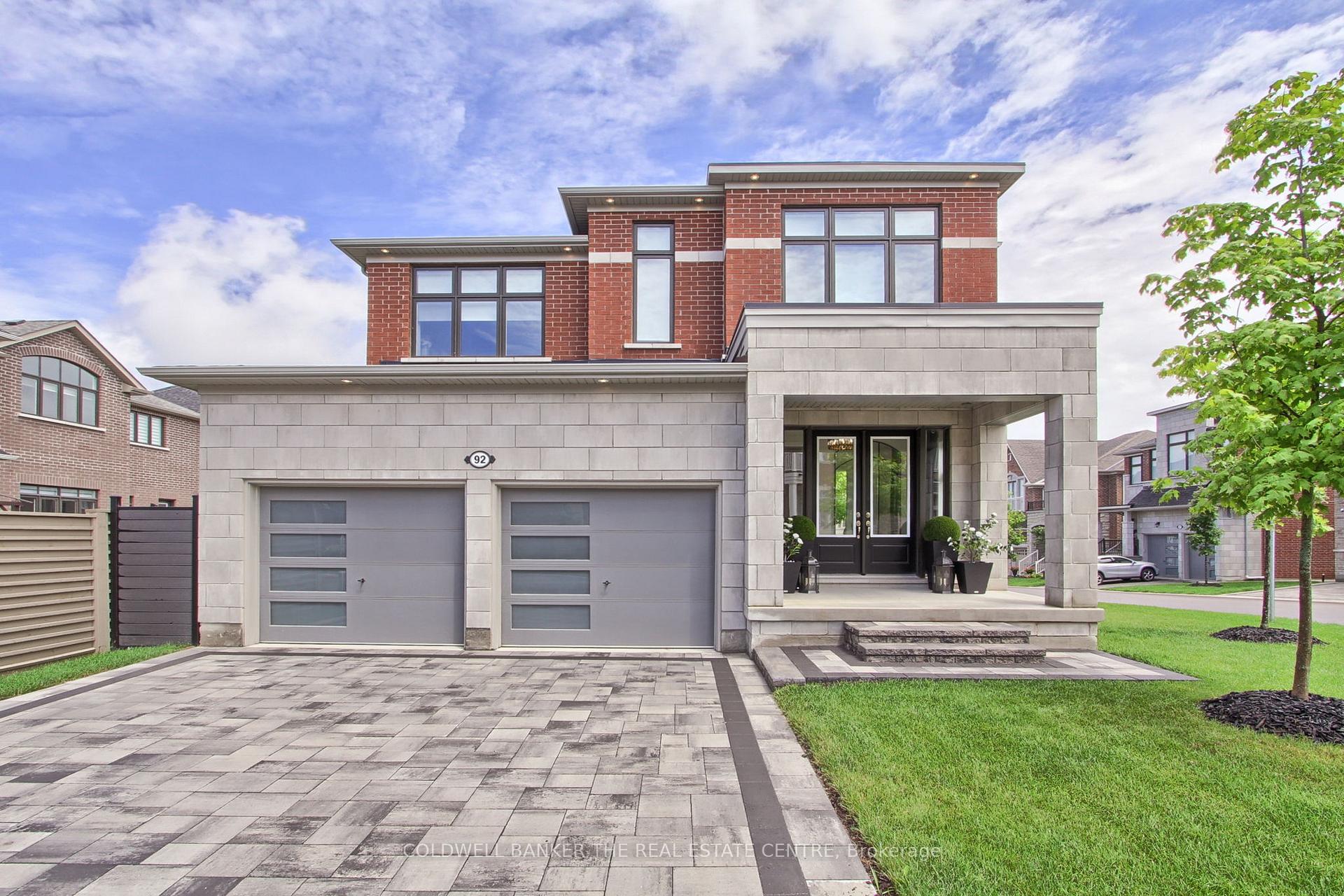 92 Maple Fields Circle, Aurora, ON L4G 0P5