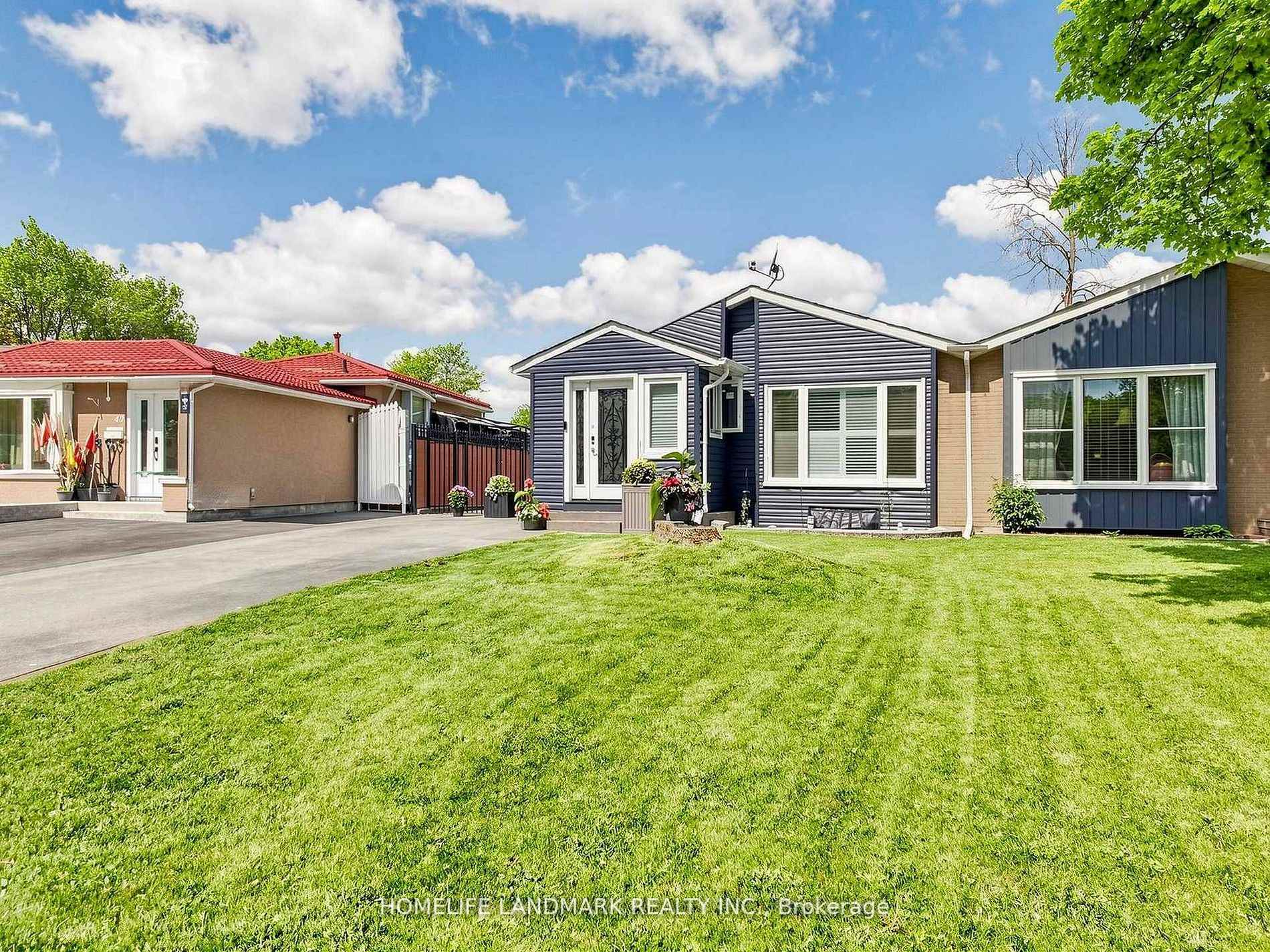 42 Glenmore Crescent, Brampton, ON L6S 1H8