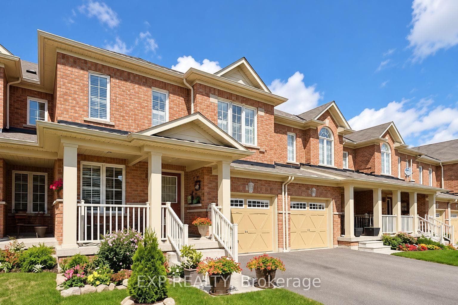 74 Elliottglen Drive, Ajax, ON L1Z 0H2