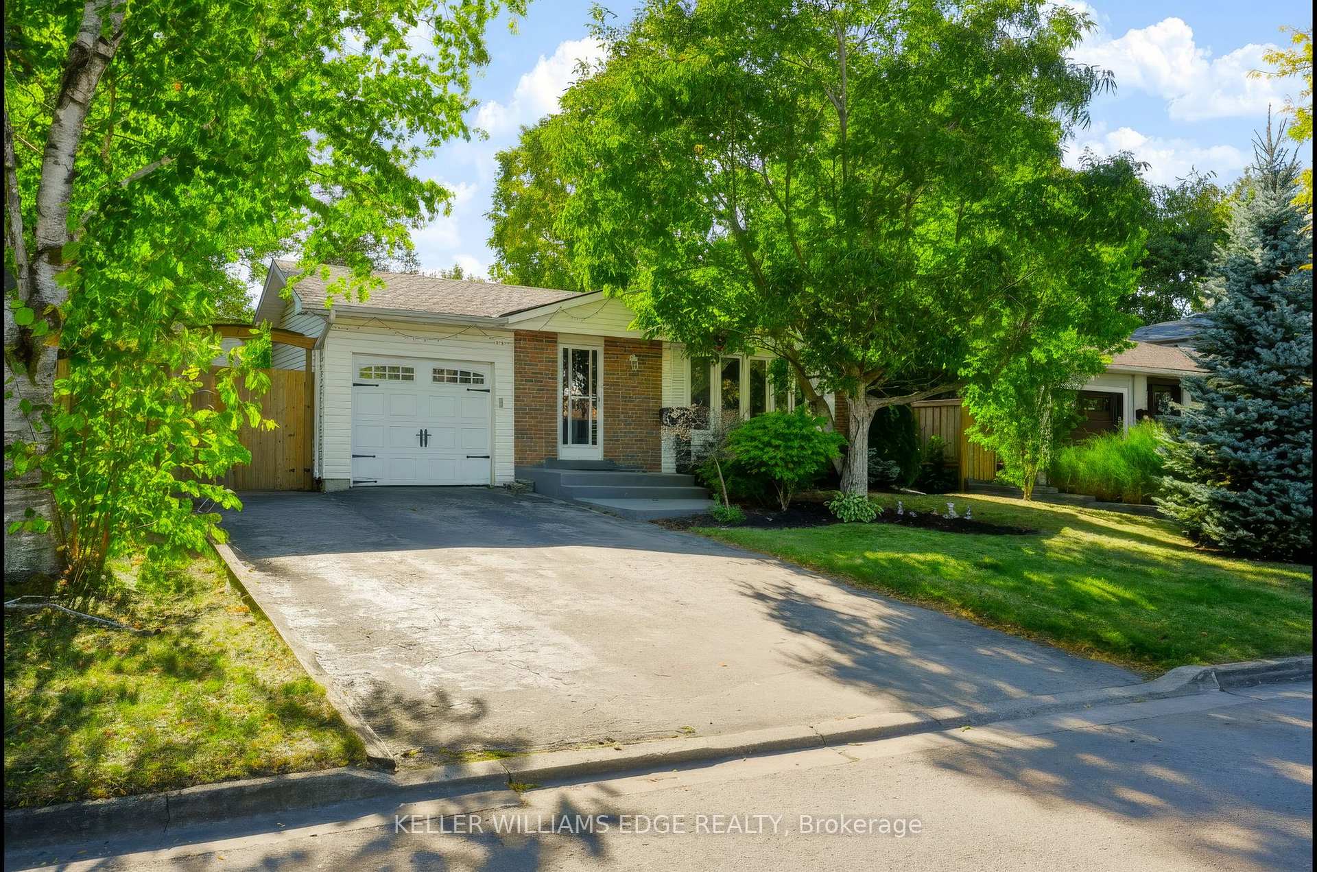 1334 Sycamore Drive, Burlington, ON L7M 1H2