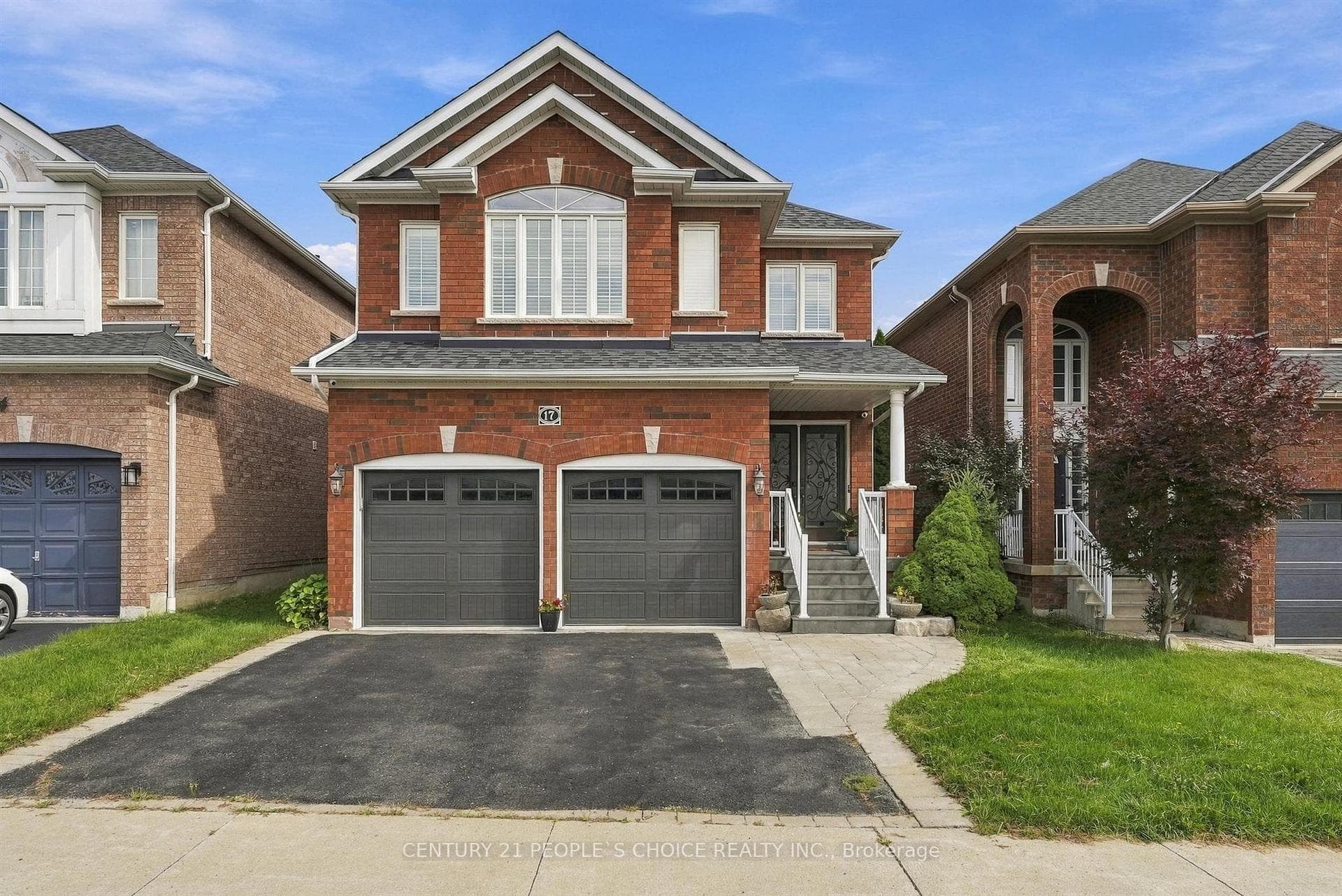 17 CHATTERSON Street, Whitby, ON L1R 0B1