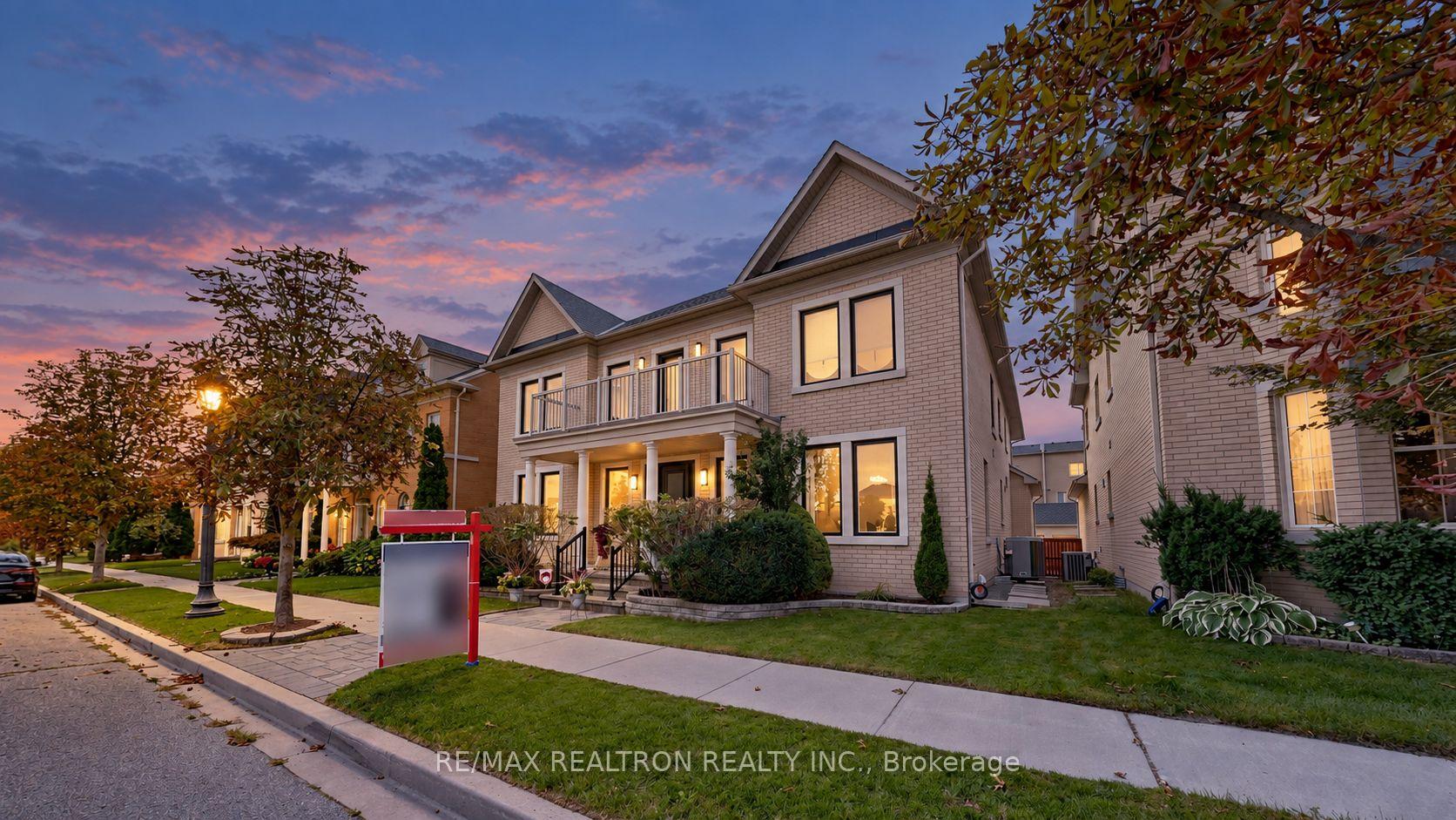 9 Gardon Avenue, Markham, ON L6C 0A5