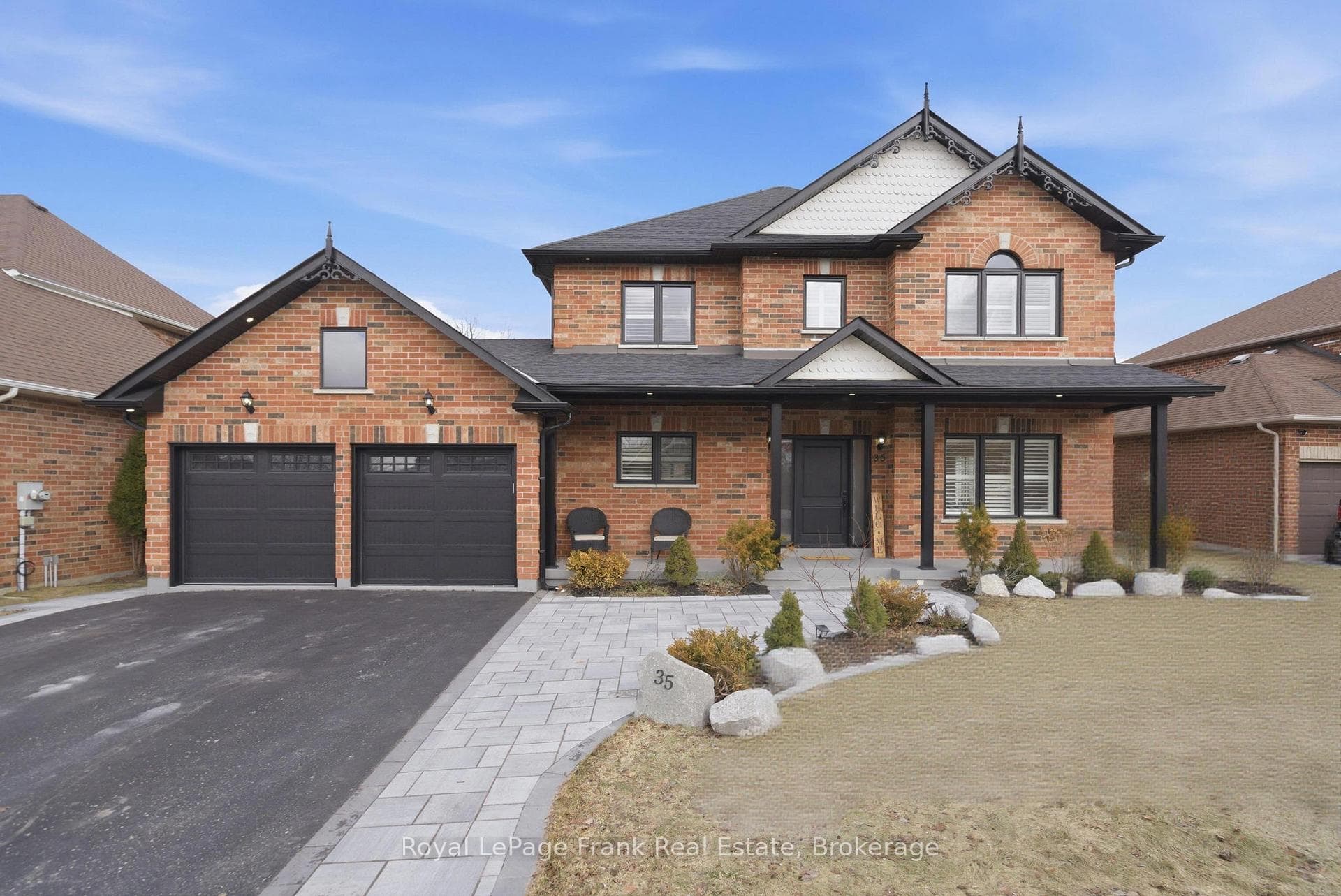 35 Nelkydd Lane, Uxbridge, ON L9P 1Z8