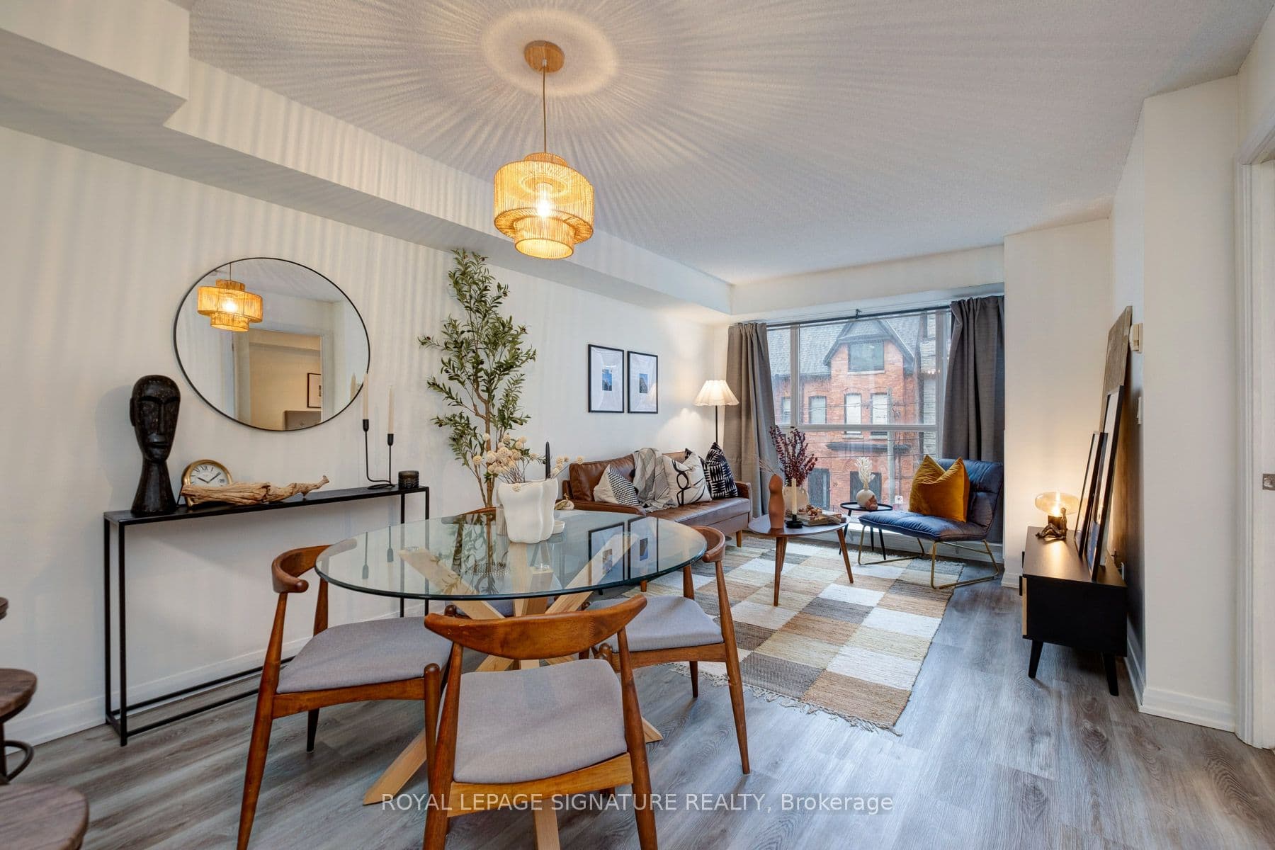 18 Beverley Street, Toronto - Condo Apartment