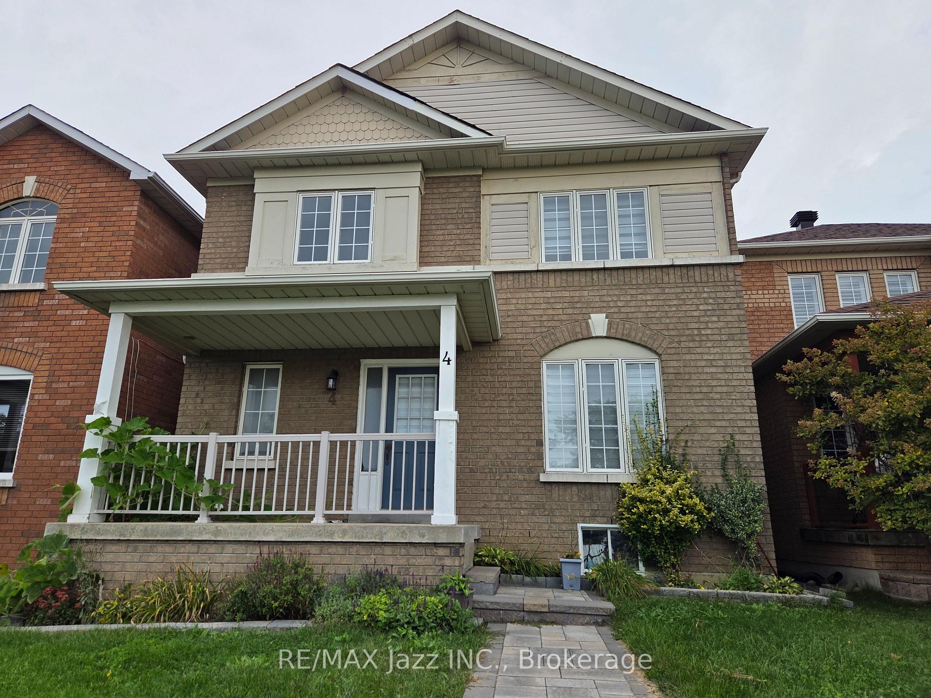 4 Mccartney Avenue, Whitby, ON L1R 2Y3