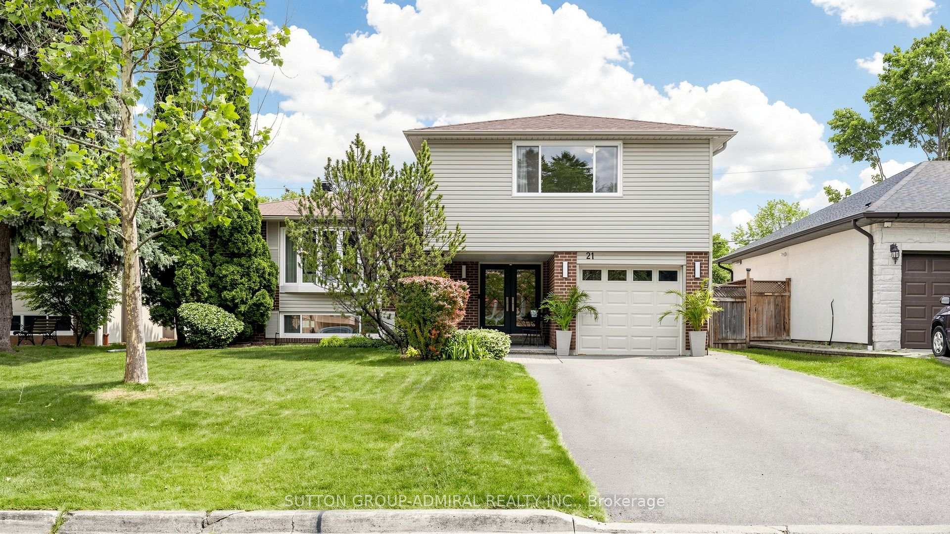 21 Donalbain Crescent, Markham, ON L3T 3S3