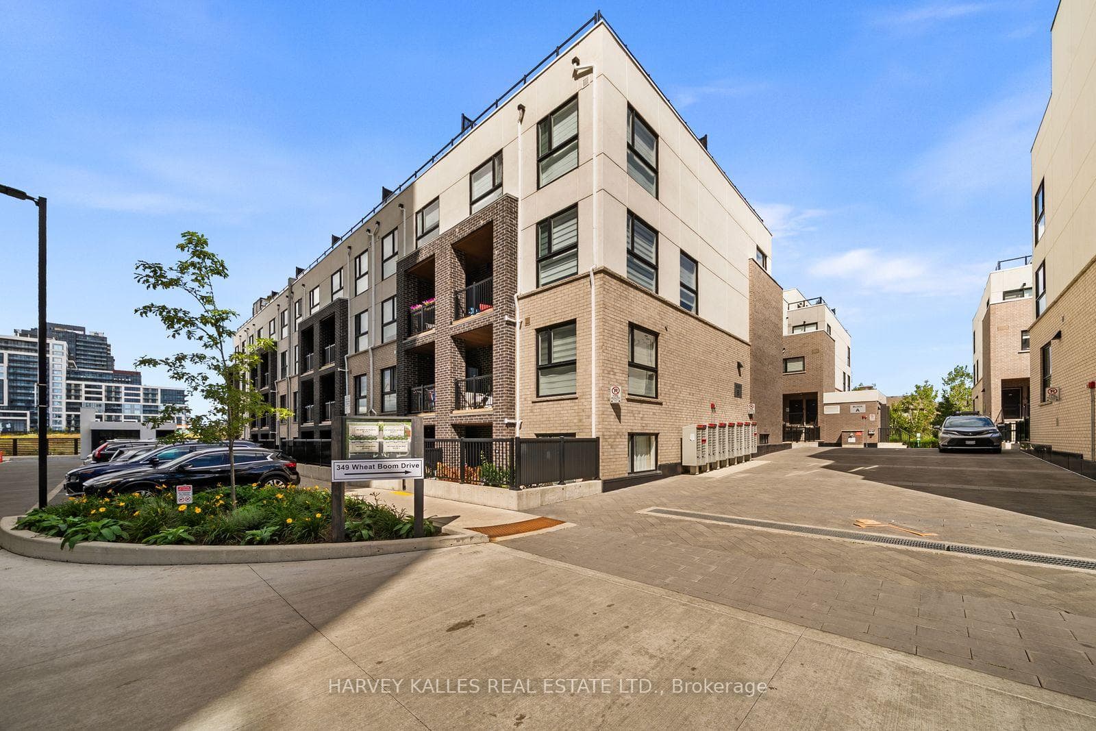 349 Wheat Boom Drive 324, Oakville, ON L6H 7X5