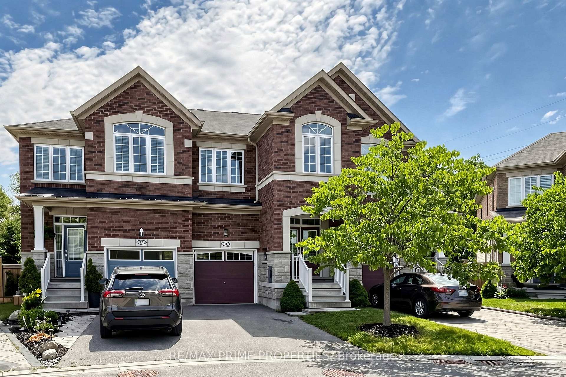11 Keenlyside Lane, Ajax, ON L1T 0N4