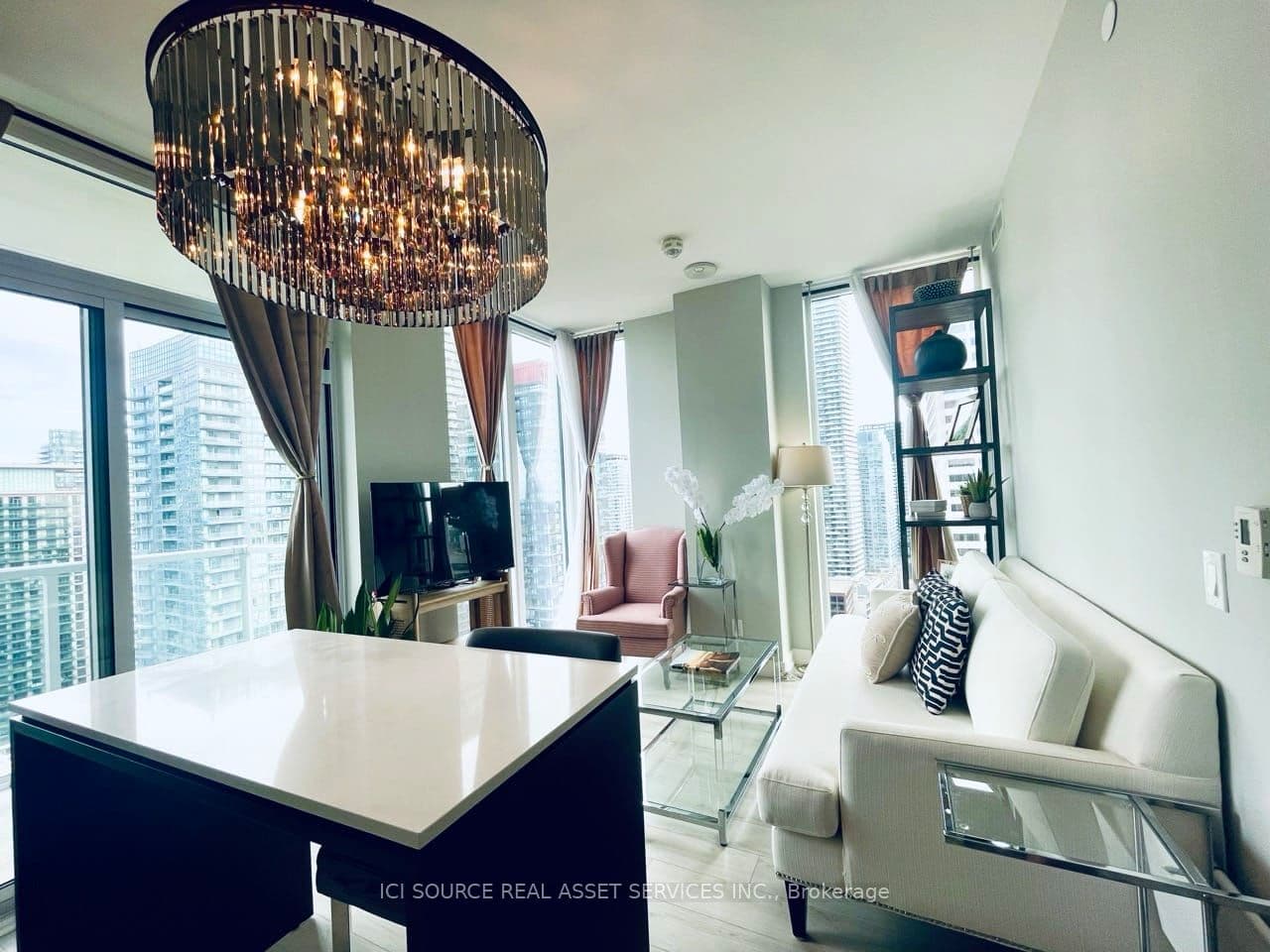33 Helendale Avenue, Toronto - Condo Apartment