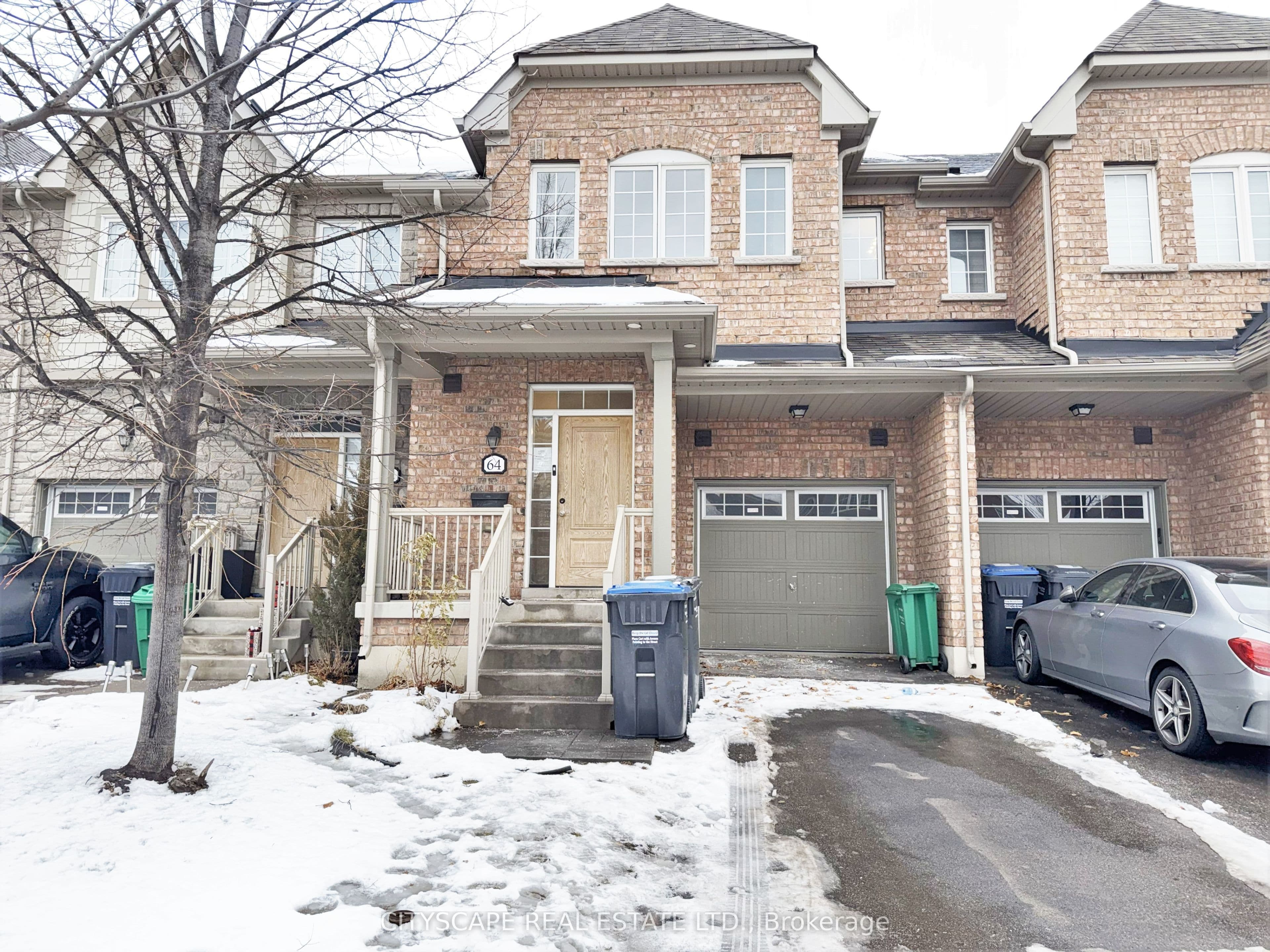 64 Honeyview Trail, Brampton - Condo Townhouse