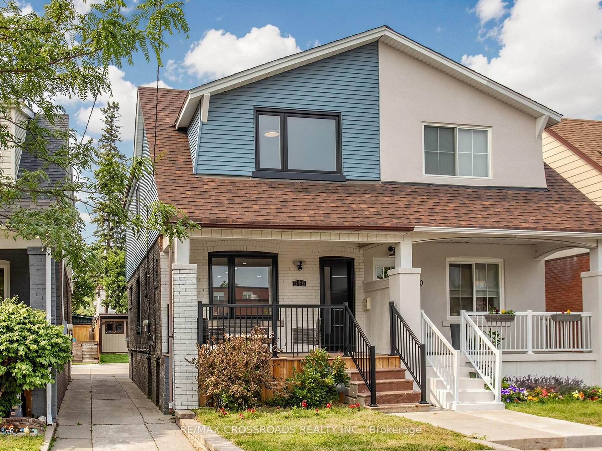 548 Glebeholme Boulevard, Toronto, ON M4C 1V4
