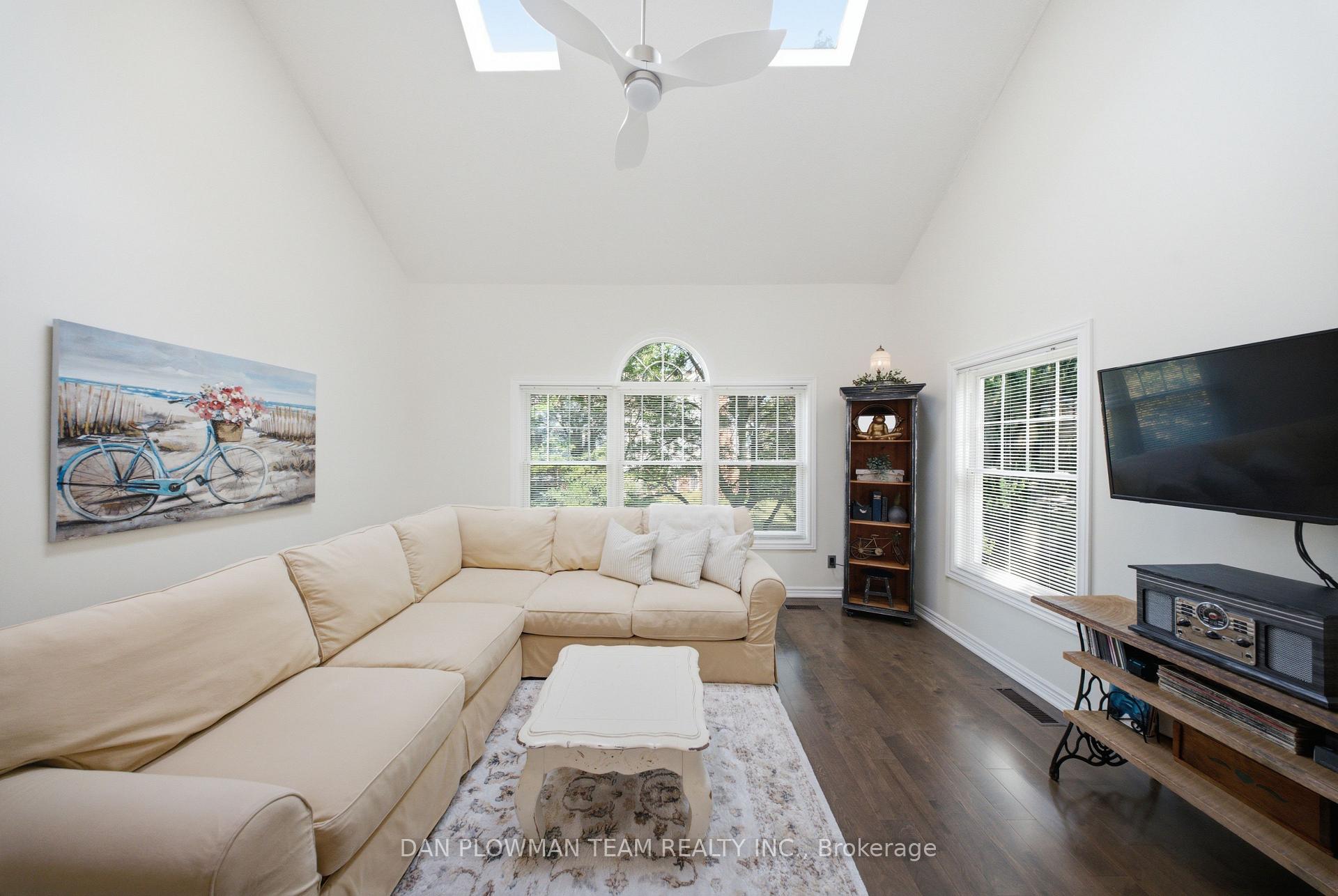 1661 Nash Road H-14, Clarington, ON L1E 1S8